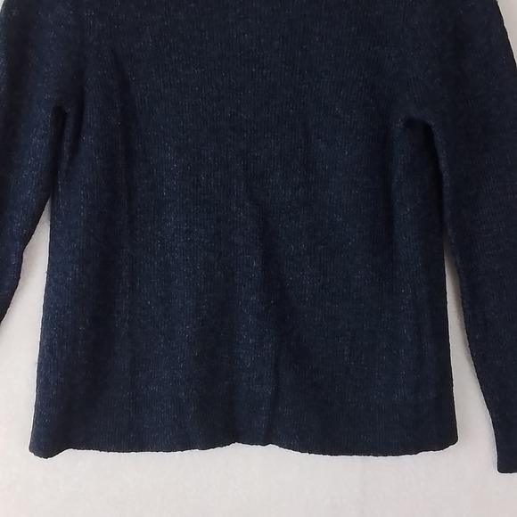 Abercrombie & Fitch Split Back Knit Sweater Size Medium in Dark Denim‎ Blue - Picture 4 of 10
